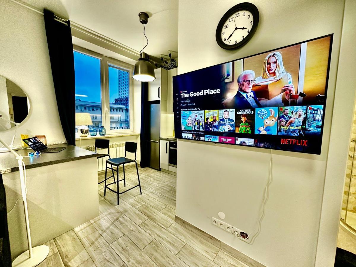 Super Forum 2 Metro Fast Wifi Netflix, Hbo, Appletv Warszawa Exteriör bild